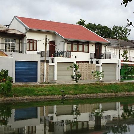 Water Park Residencies Hotel Nugegoda Exterior foto